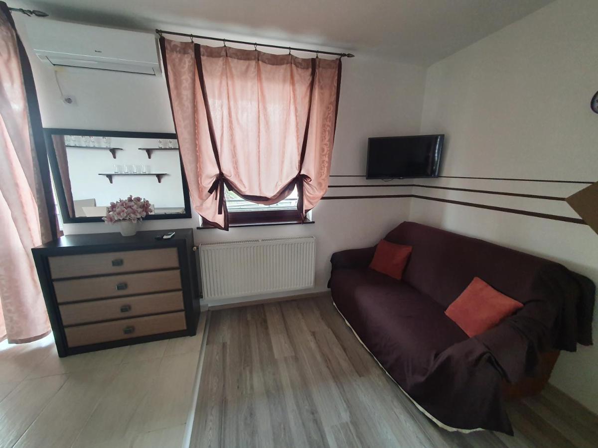 Krisi Apartman Hajdúszoboszló المظهر الخارجي الصورة
